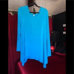 🔵💙🔷NWOT🔷💙🔵 LONG SLEEVED TUNIC OR DRESS, STYLISH HANDKERCHIEF HEM